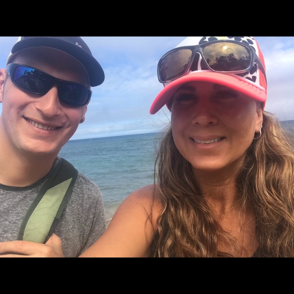 Meet your Posher, Tabitha - Picture 2 of 2